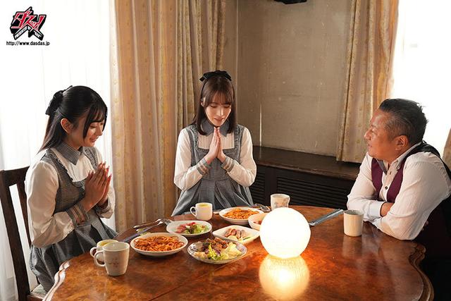 どちらが娘になるか競い合え。高慢叔父に引き取られた清楚スレンダー姉妹の肉棒奪い合い性奉仕 北岡果林 白石もも サンプル画像 2
