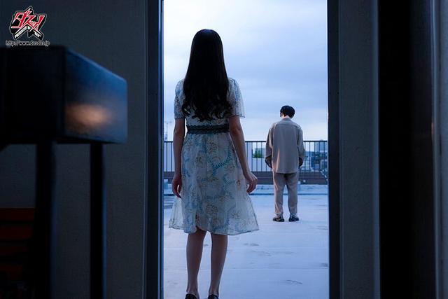 束縛もなく、恋人でもなく、セフレでもない彼女と欲望のままに溺れて AV女優は、出演作品の夢を見るのか。 橘メアリー サンプル画像 1