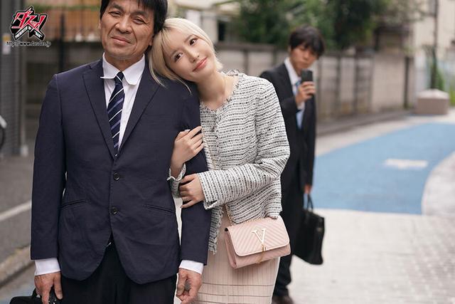 パパ活するスレンダー巨乳女を制裁するはずが…なぜかオレ専用肉オナホに調教していた。 百永さりな サンプル画像 1