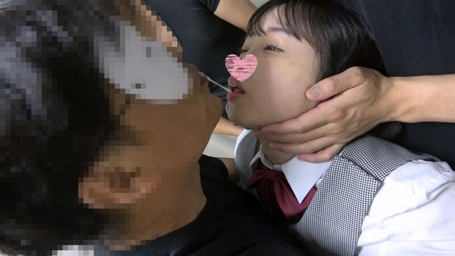 ちょっと足りなそうな小さな子の純真ワレメに【中年巨マラをメリメリ連続挿入】グッタリするまでピストン繰り返し無抵抗の子宮内へ中年ザーメン次々中出しされる集団乱交SEX サンプル画像 12