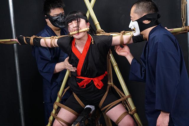 強気の女が屈辱の嵐の中でイカされまくる残酷な拷問5時間24名の完全保存版！悲哀の壮絶アクメ総集編 サンプル画像 7