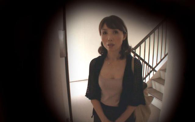 熟女デリヘル呼んだら、義理の母親が来てしまった…4時間 サンプル画像 18