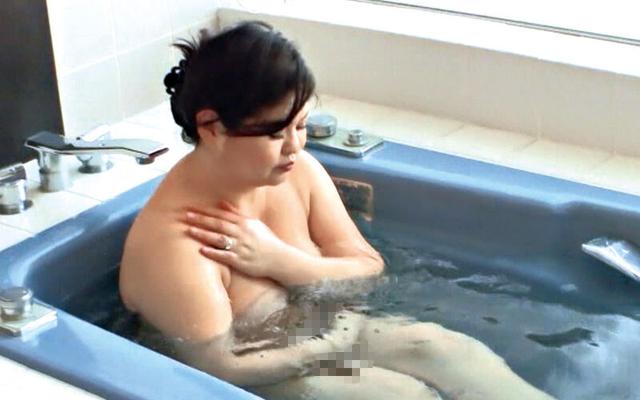嫁の母が入浴中、婿はムラムラと興奮して…予想以上のエロ展開に？！4時間 サンプル画像 4