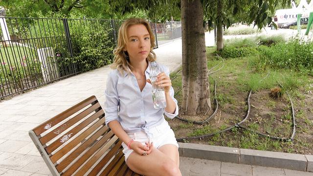 ヨーロッパの片田舎に住むダイヤの原石！ 超絶パイパン美女たちに日本人の激固チ○ポでイカセまくる！8人4時間SP サンプル画像 10