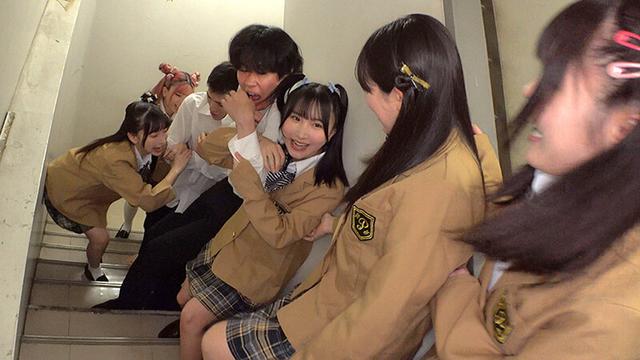 女子校専科 乳首狩りオニごっこ～集団乳首レ●プ～ サンプル画像 14