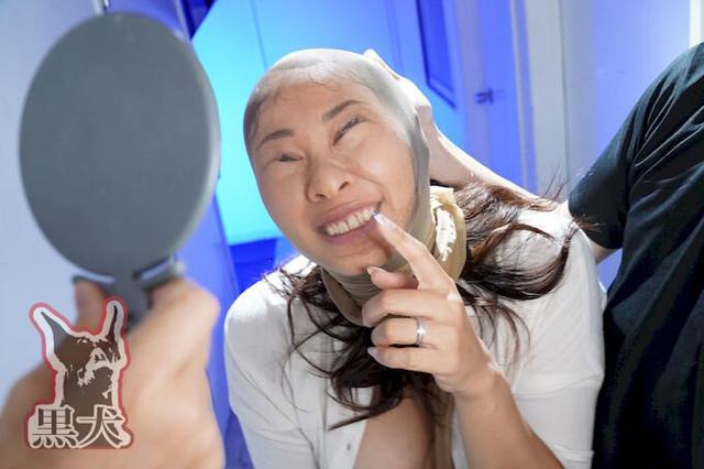 衝撃！こんな美女が！？パンスト変顔で顔面崩壊！？ サンプル画像 5