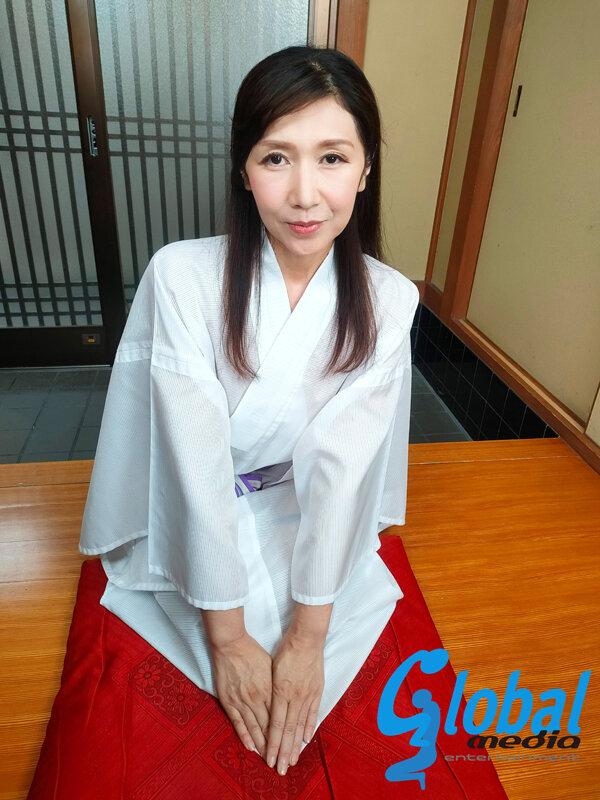 【VR】VR麗しの熟女湯屋 いらっしゃいませ即尺＆和室ねっとり恋人プレイ 伊織涼子 サンプル画像 2