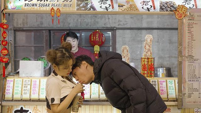台湾夜市で金玉空っぽ！！淫欲セックスナイトマーケット サンプル画像 1