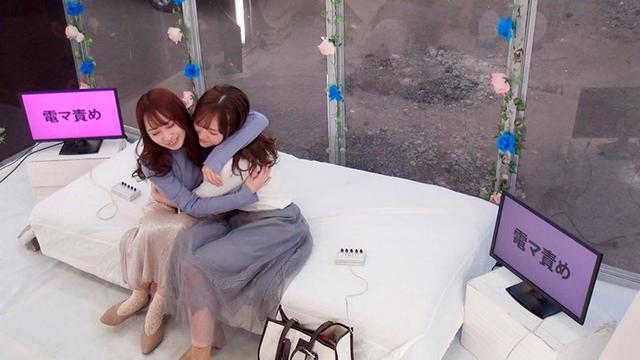 MM号特別編 仲良しAV女優2人組が「心を合わせて脱出ゲーム」に挑戦！キス/おっぱい揉み/電マ/フェラ/中出しセックスから一つを選んで2人の選択がピッタリ合ったら見事脱出！失敗したら選んでしまったHな罰ゲーム！ 恥じらいつつも最後は2人仲良く中出しセックス… サンプル画像 2