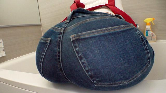 色白デカ尻の家事代行おばさんに即ハメ！デカチンの虜になった人妻が翌日勝手に押しかけてきたので満足するまで何度も中出ししてあげた 29 夏夜える サンプル画像 6
