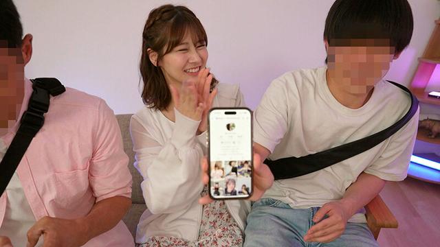 SNSフォロワー合計32.8万人 美少女インフルエンサー鳳みゆが生配信中に逆ナンパ！小悪魔チ○ポ責めで素人男性の精子を何度も搾り抜く凄テクSEX！最後はご褒美いちゃラブ生中出し！ サンプル画像 6