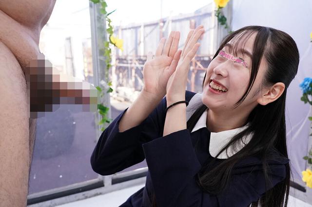 顔出しMM号 受験生限定 ザ・マジックミラー 難関大学への合格を目指す女子○生にじゅぼじゅぼフェラ面接試験！自己PR中に喋れなくなるほどの大量口内射精で精子ダダ漏らし！過激面接で火照ったうぶオマ○コにデカチンをねじ込みザーメンまみれSEX！全員中出しスペシャル！ サンプル画像 2