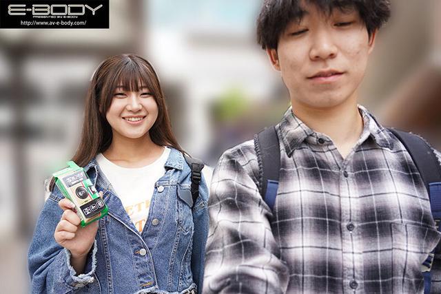 陰キャ同士が興味本位でSEXしたら… 着衣から想像できない物凄い健康的むっちり美巨乳 大興奮の僕らは性欲尽きるまでハメまくった 佐山由依 サンプル画像 1