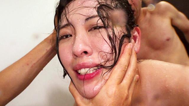 首絞めで感度上昇 呼吸困難でイク変態女 膣ガン突き！喉バチボコ！モノ扱い絶対服従中出し肉便器あかり サンプル画像 1