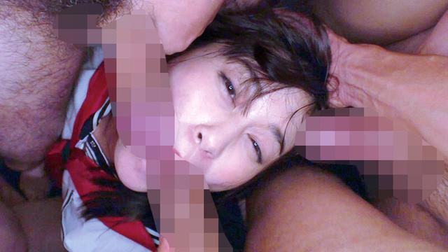 アクメ顔面崩壊！潮吹き過ぎ！輪●されて酷い目にあいたいと願う現役女子大生 中出し専用肉便器ひかる サンプル画像 11