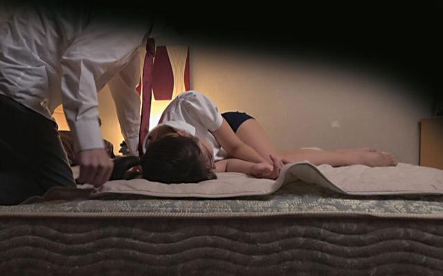 酔いつぶれた近所の奥さんを部屋に連れ込み介抱したら…4時間 サンプル画像 14