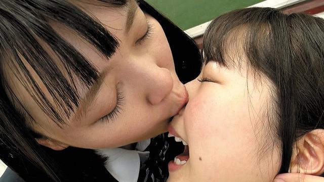 口臭嗅ぎねっとり鼻舐めレズ サンプル画像 8