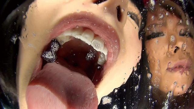 主観 タバコ美女 煙 ヤニベロ 痰唾ぶっかけ ドS淫語浴び手コキ サンプル画像 4