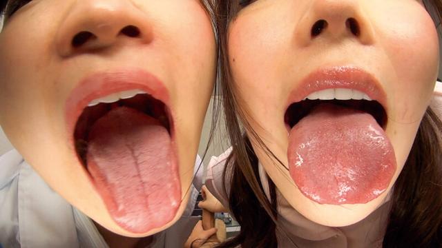 W痴女に超絶淫語で唾責めされる僕 サンプル画像 5