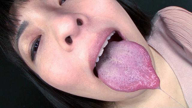 【極上長舌】ネバネバ唾液で挑発する痴女 サンプル画像 13