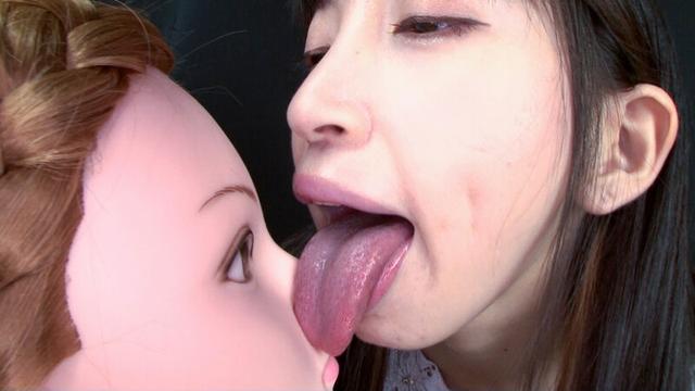 【極上長舌】ネバネバ唾液で挑発する痴女 サンプル画像 5