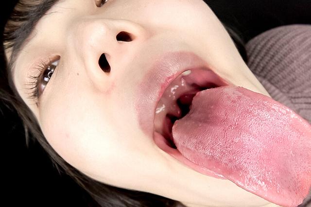 淫乱痴女のベロ唾液手コキ サンプル画像 13