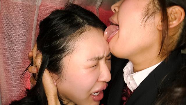 白濁痰唾汁吐き顔面舐めレズ サンプル画像 9