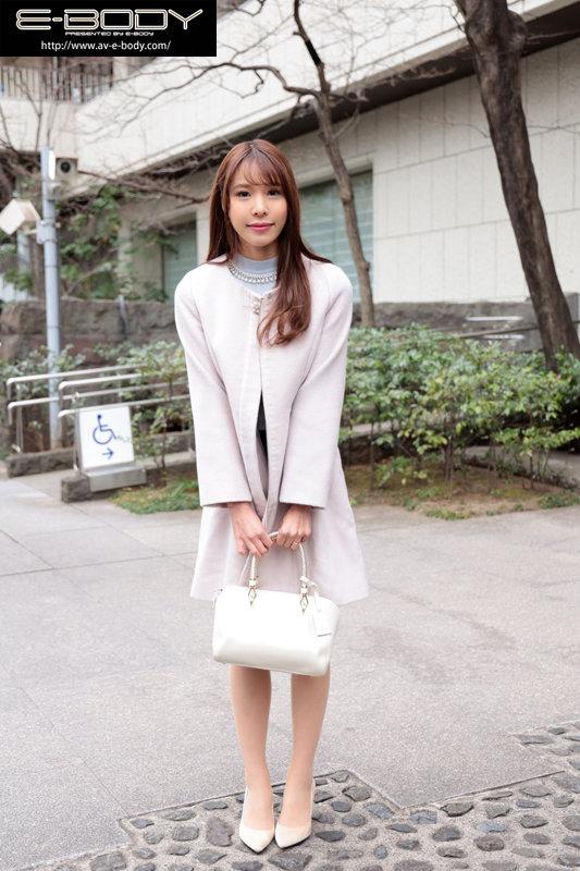 女子アナみたいな美人若妻 旦那には言えないM性癖を満たすため決意のAVデビュー 七瀬広海 サンプル画像 4