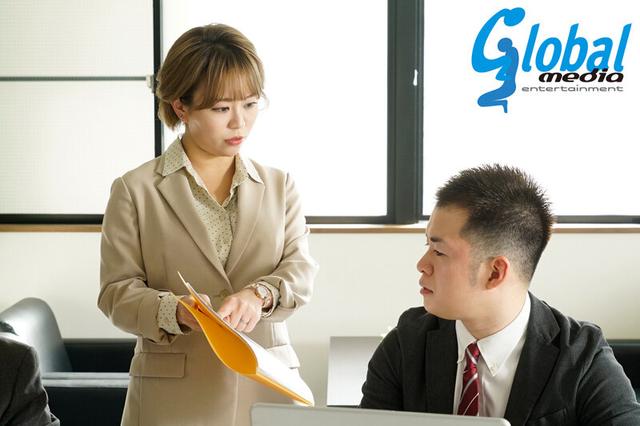 嵐の夜、会社に閉じ込められた女上司と二人きり 真矢みつき サンプル画像 1