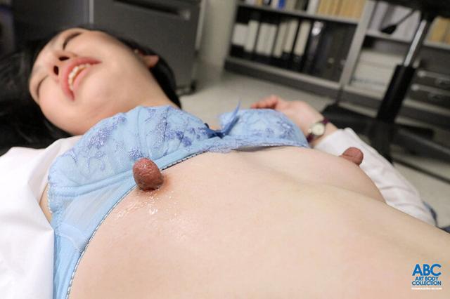 容姿端麗バリキャリ女上司に逆ギレ！クリ並みに敏感な巨大乳首でイキ狂わせる！プライドは絶頂失禁で崩壊 深夜残業SEX 水谷梨明日 サンプル画像 5