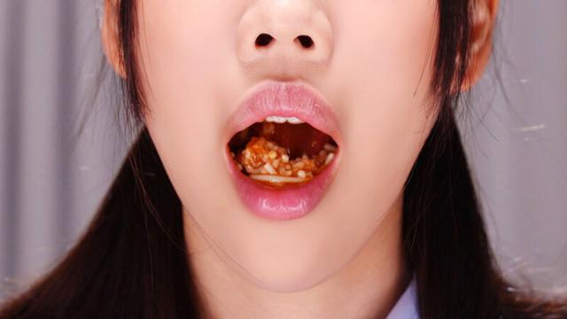 咀嚼口内くちゃとろフェラ 篠咲らら サンプル画像 13