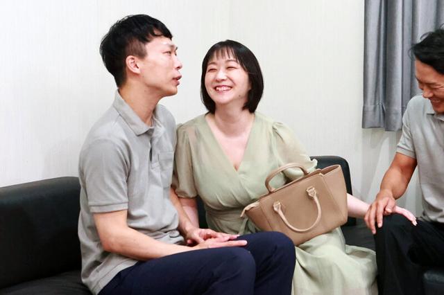 ムチムチ爆乳妻を狙う媚薬エステマッサージ（3）～無理やり淫乱化させられた熟女は複数の肉棒に貫かれてヤリマン覚醒！ サンプル画像 1