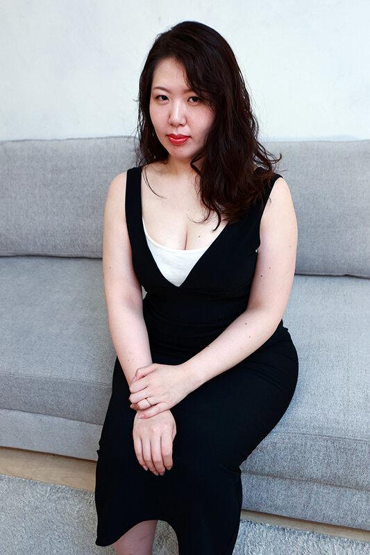 借金返済の為にAV出演するはずが… 久々のSEXに理性崩壊！撮影を忘れて腰を振り続ける淫乱巨乳妻（3） サンプル画像 1