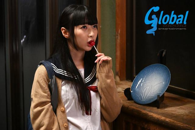 蔵の中で緊縛調教される女子校生 田舎村で孫を躾ける厳格で変態な鬼畜祖父。生意気メスガキをわからせる麻縄調教 足立める サンプル画像 1