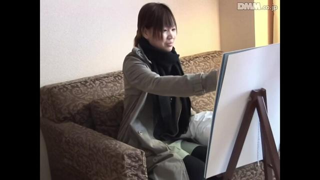 【AIリマスター版】素人ギャルに男優の裸体をデッサンして下さい。 サンプル画像 2