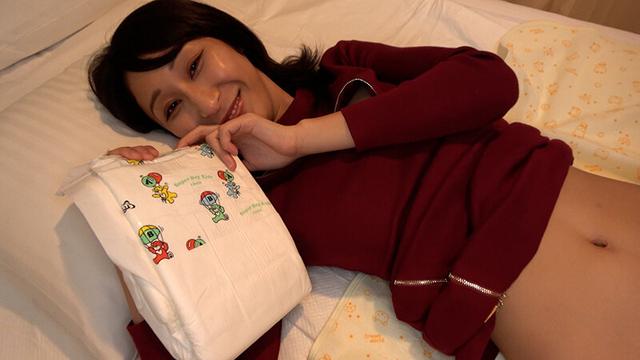 トイレ使用禁止。女の子のおもらしとおむつの行動・心理を観察します。瀬名未来 サンプル画像 6