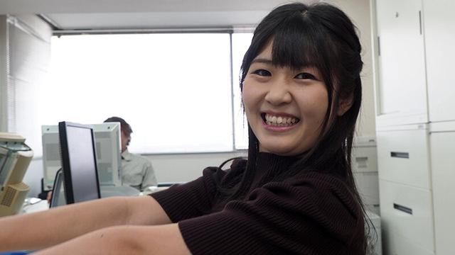主観ドラマ 普段はマジメなうちの会社のミニっ子上司は、おしっこが止まらないからおむつが濡れるとついトロトロに甘えたくなっちゃうの。 須崎美羽 サンプル画像 18