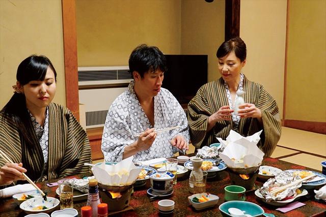 嫁の母 妻よりもお義母さんがイイんです！！ 嫁には絶対に言えない禁断の中出し交尾 サンプル画像 1