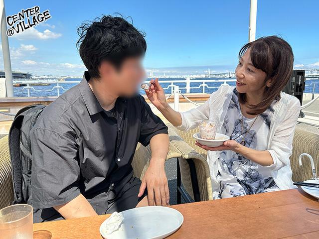 人妻24時、不倫中出しデート～性欲強すぎ美人妻と1日中ハメまくり性交ドキュメント～ 三枝木玲実 サンプル画像 3