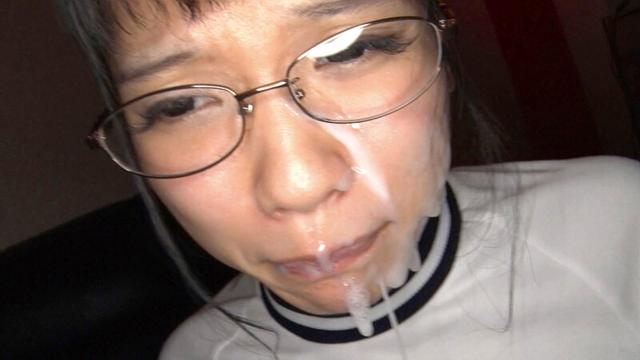 すっぴんメガネ地味子 10人連続セックス 8時間2枚組 サンプル画像 7