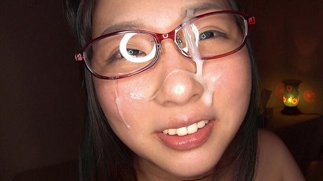巨乳のメガネ地味子2 490分 4人収録 4枚組BOX サンプル画像 10