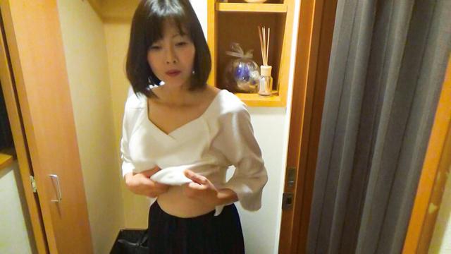 オイルマッサージに行ったら変な所を触られて最初は抵抗したけれど絶妙なテクニックで気持ち良くなってきちゃって…結局最後まで許しちゃいました（笑）2 サンプル画像 10