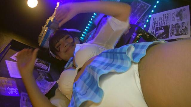 地下アイドル過激チェキ会 サンプル画像 19