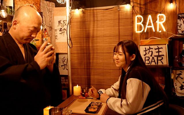 坊主Bar 1 童顔でハリのあるむっちりボディに生肉棒中出し/悪い男を寄せ付けるエロボディをでかチ●ポで癒す/すけべボディを隅々までカウンセリング白濁精液で浄化/淫乱ボディに運気上昇チ●ポ挿入でアヘアヘ絶頂！ サンプル画像 1