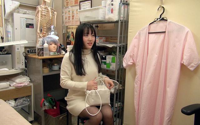 鍼灸院すどう盗撮り下ろし7 美人さんは女性器も美しいのよね/柔すぎる美白マシュマロボディ/グラマー美人さん愛液とろり/幸せ新婚さん子作り妊活施術 サンプル画像 16