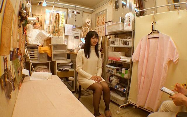 鍼灸院すどう盗撮り下ろし9 安産型シリを突き出し巨根ズッポシ わがままボディ超美巨乳の女じゃ 油も弾く若いハダたまらんのぅ 童顔細身で手脚の長い敏感美人！ サンプル画像 11