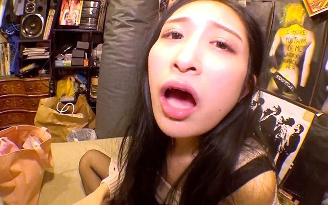 【歯の矯正女子】現役女子大生の美人デリ嬢呼んだら就活前で歯の矯正中だった件 愛しのデリヘル嬢28【DQN】素人売春生中出し 盗撮強●撮り下ろし 中条鈴華 サンプル画像 2