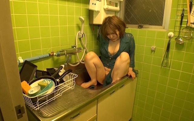 絵に描いた「いい女」そんな人妻デリ嬢を呼んだらさらに僕を暴走暴発させるエンジェル＆聖母マリア的35歳の女盛りの奥さんだった 峰田ななみ サンプル画像 6
