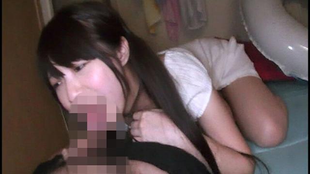 アソコの毛も無い女学生がヤリ部屋アパートにホイホイ来たんでおっさんのお説教セックスで初絶頂させた サンプル画像 3