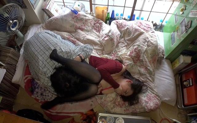 愛しの素人子猫ちゅわ～んに生中出し クズ親父あきら監督が選ぶ！AV界の問題…異端児「まろ社長 他選作品集」ある意味、素人onlyプラムの歴代ベストかもしれん！素人なんは女優やなくてウチらやった件【飯テロ】 サンプル画像 16